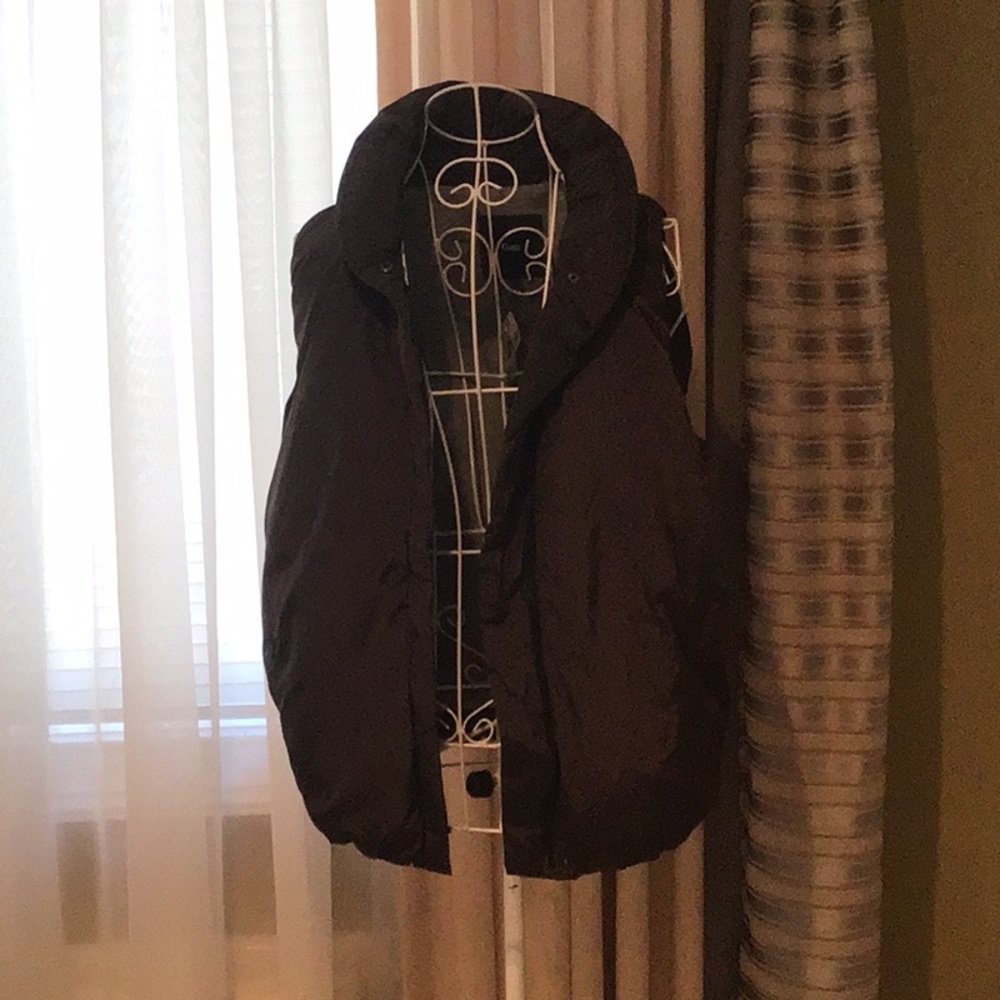 Gap vest